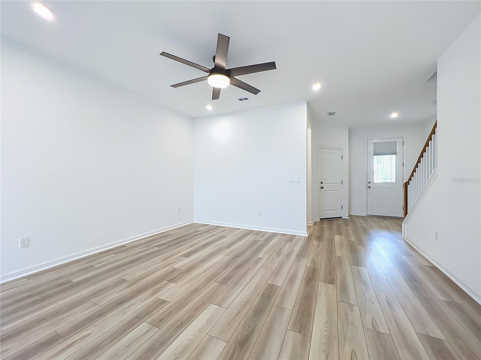 746 SPRING PALMS LOOP, ORLANDO, FL — photo 9