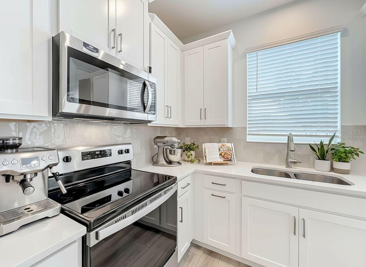 746 SPRING PALMS LOOP, ORLANDO, FL — photo 12