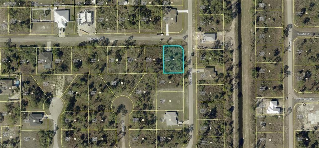 1052 DANFORTH ST, LEHIGH ACRES, FL