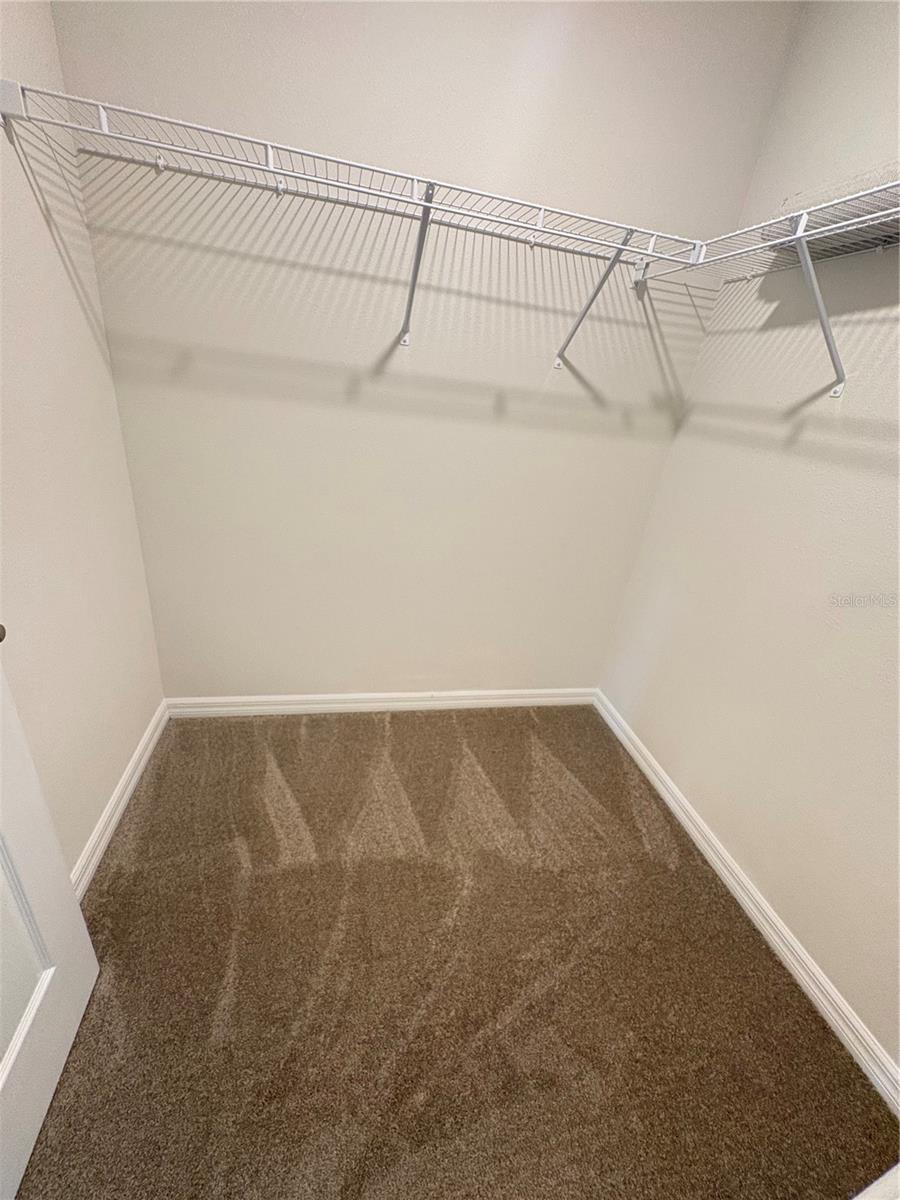 2377 W MENORES DR, CITRUS SPRINGS, FL — photo 9