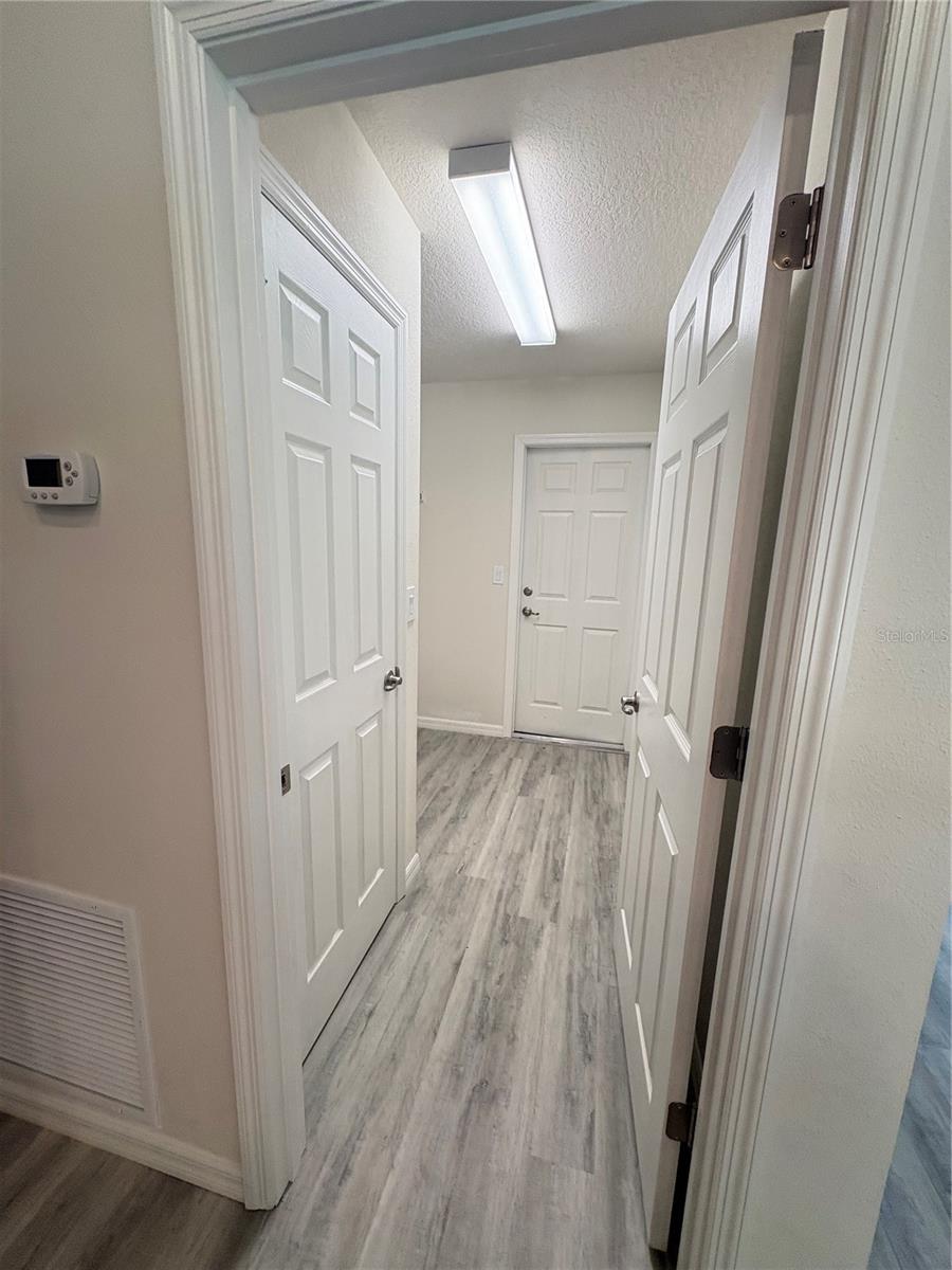 2377 W MENORES DR, CITRUS SPRINGS, FL — photo 13