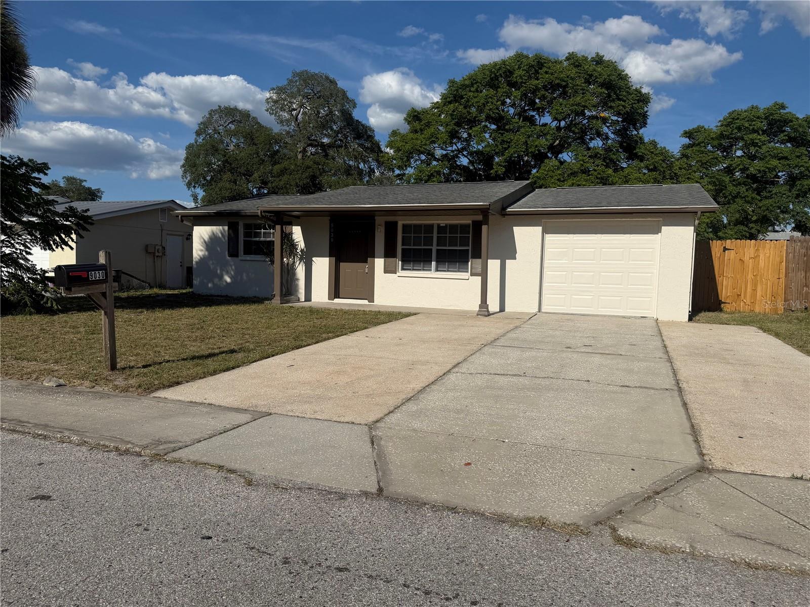 9030 GRAY FOX LN, PORT RICHEY, FL