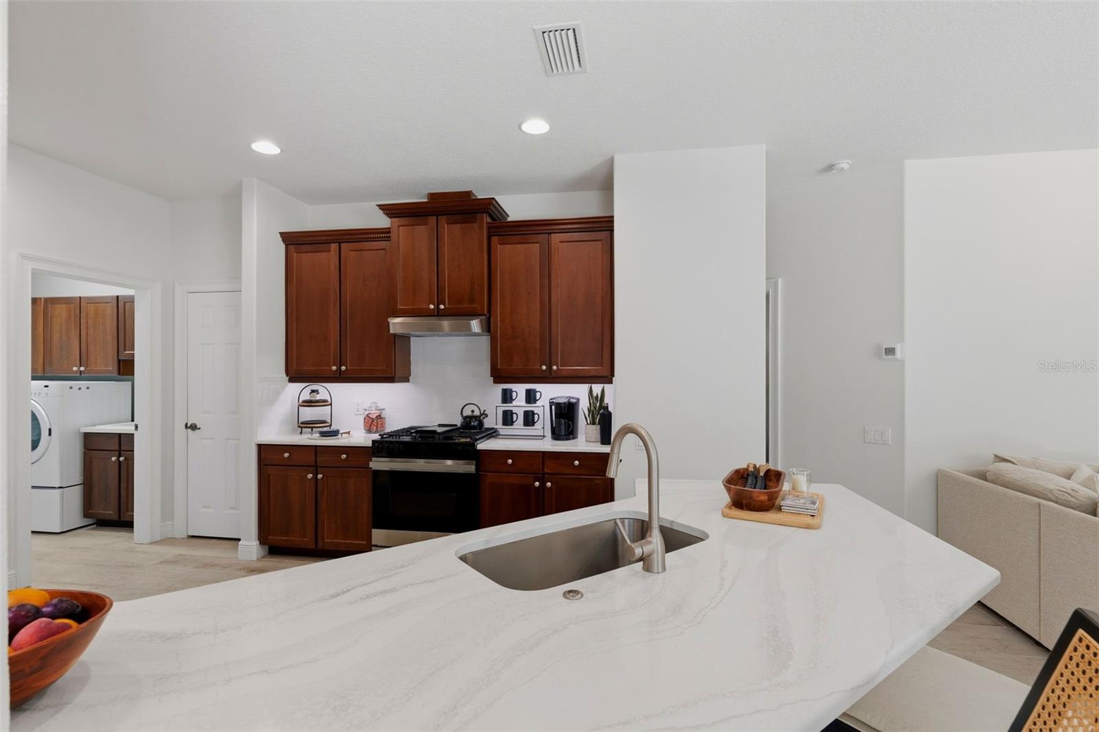 2691 LAKEBREEZE LN S, CLEARWATER, FL — photo 28