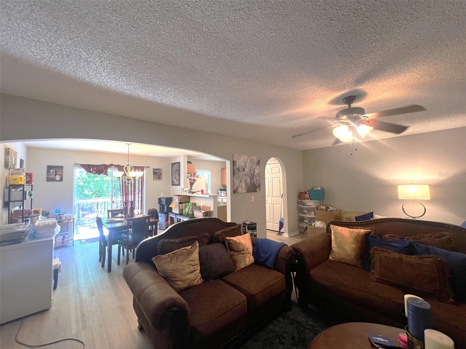 4617 ASHBURN SQUARE DR, TAMPA, FL — photo 4
