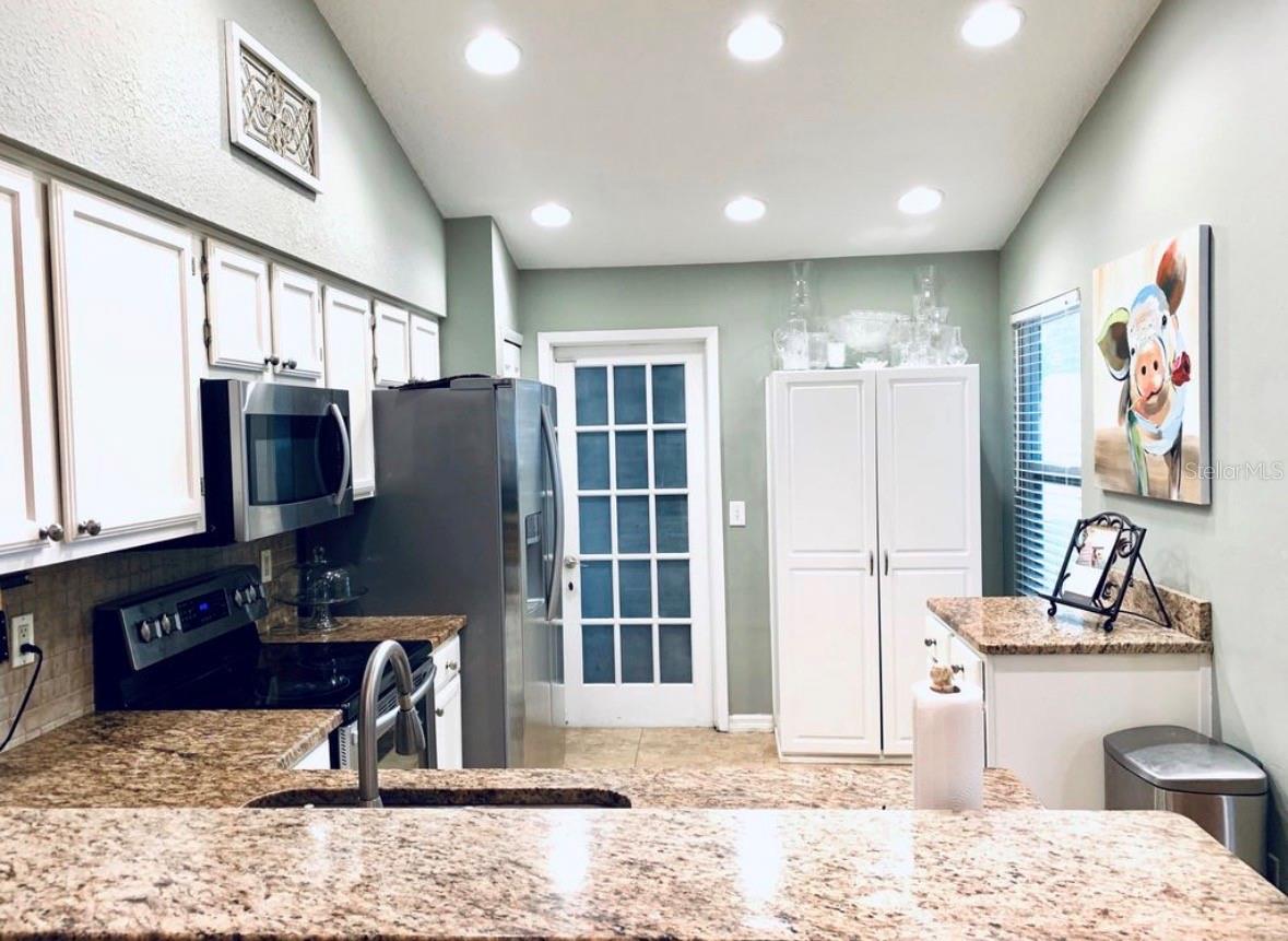 7333 RADIANT CIR, ORLANDO, FL — photo 4