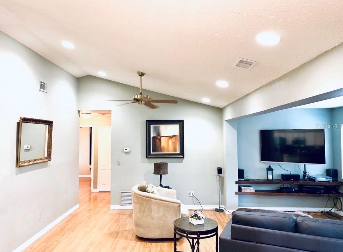 7333 RADIANT CIR, ORLANDO, FL — photo 8