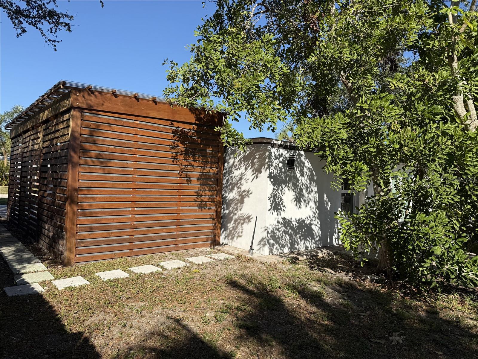 907 FRUITLAND AVE, BRADENTON, FL — photo 2
