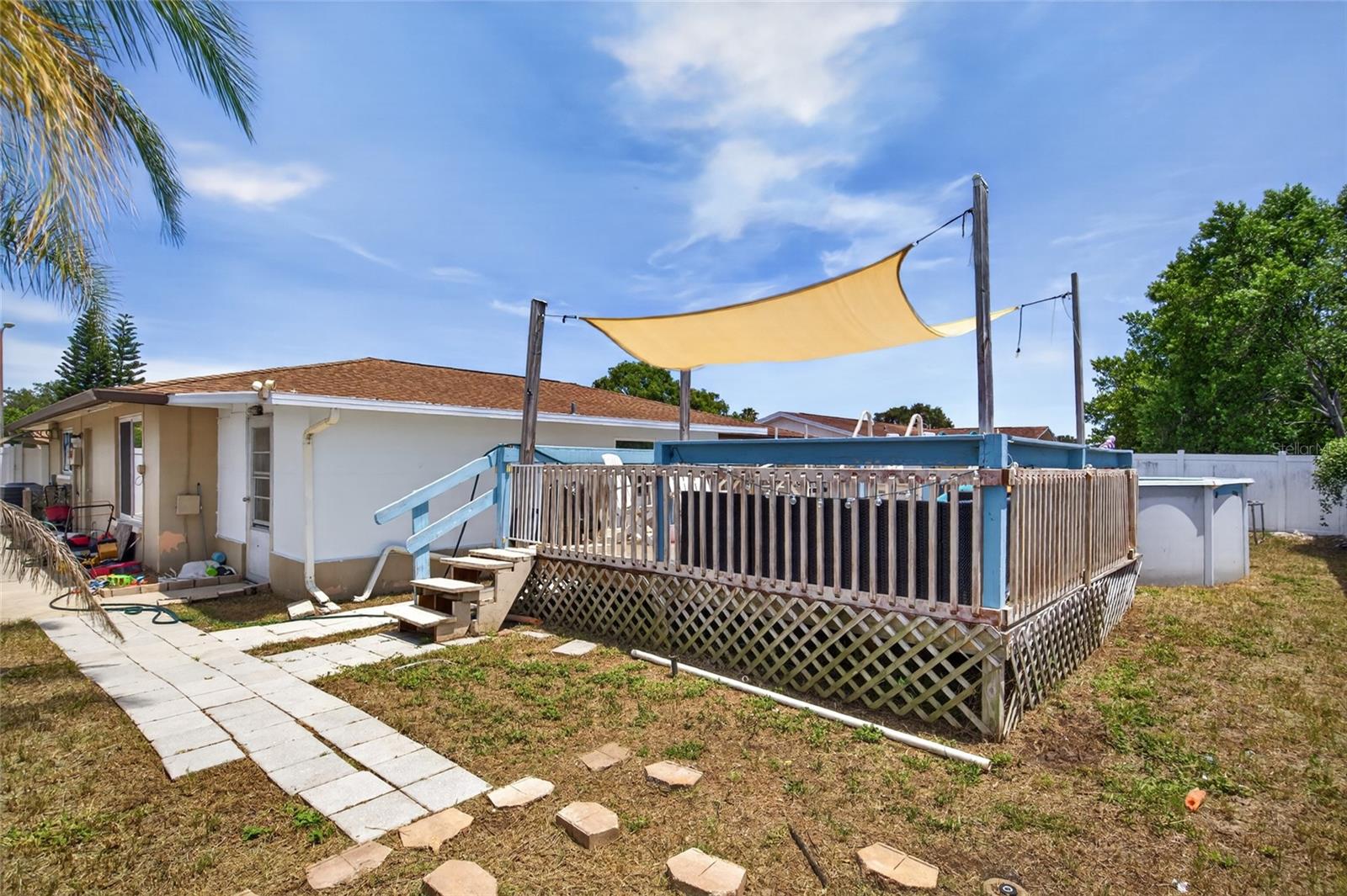 10237 OAK HILL DR, PORT RICHEY, FL — photo 32