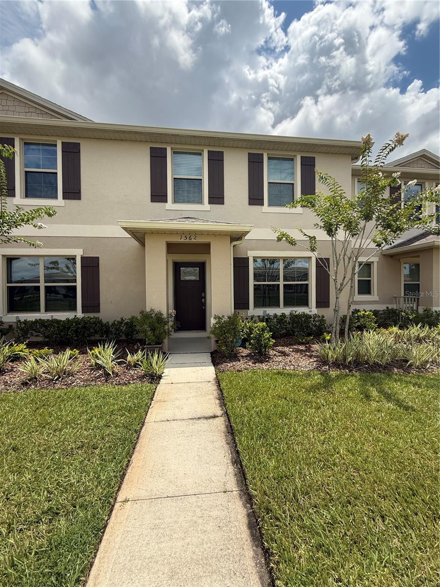 1562 CARBONDALE ROW, KISSIMMEE, FL