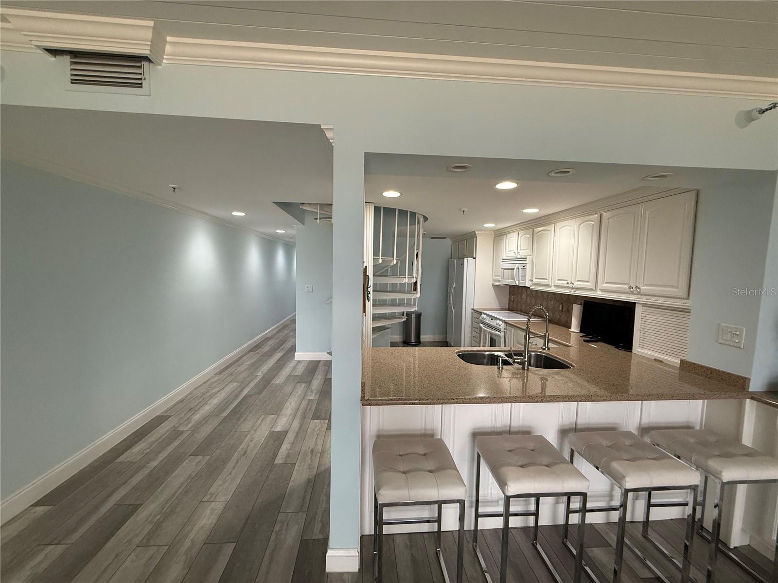 19700 GULF BLVD #202, INDIAN SHORES, FL — photo 4