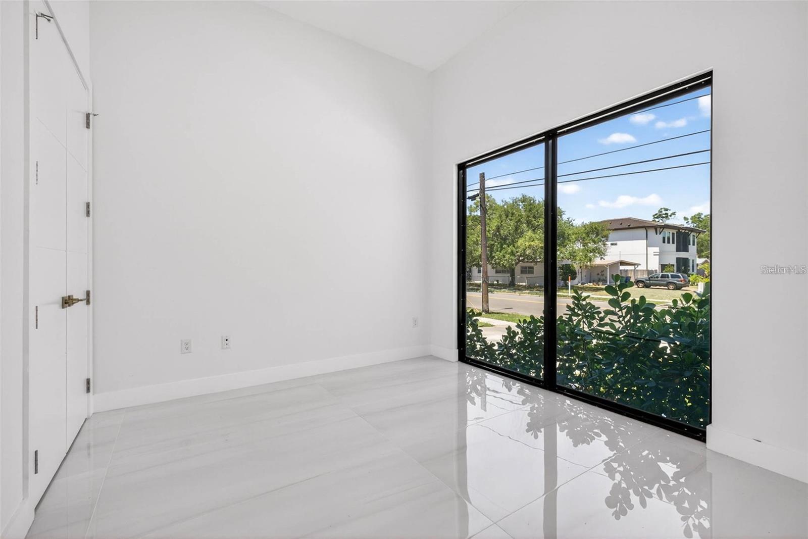 4426 W EUCLID AVE, TAMPA, FL — photo 23