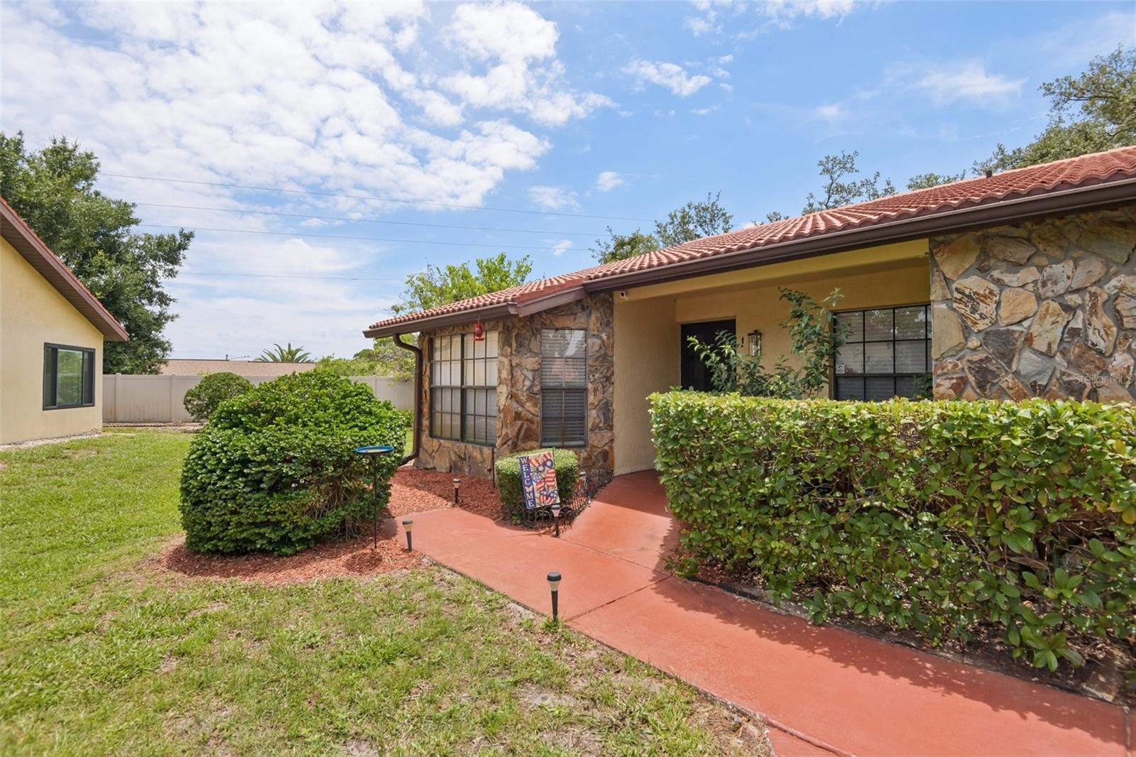8626 SHADBLOW CT #1, PORT RICHEY, FL