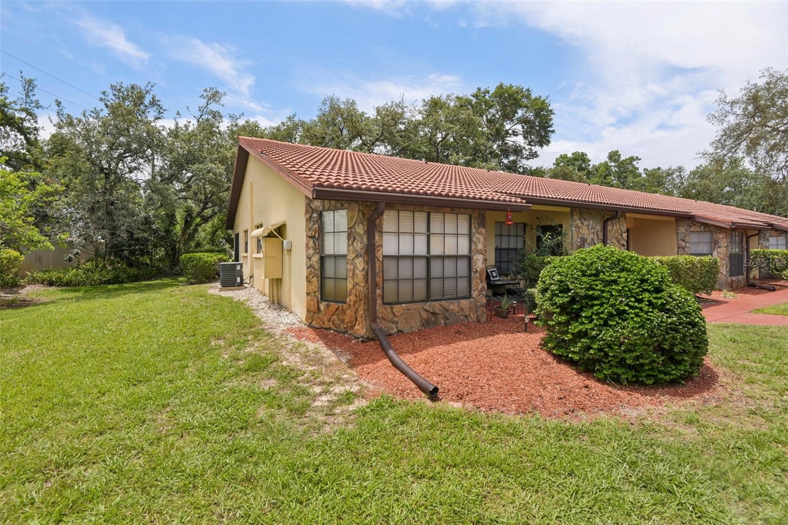 8626 SHADBLOW CT #1, PORT RICHEY, FL — photo 2