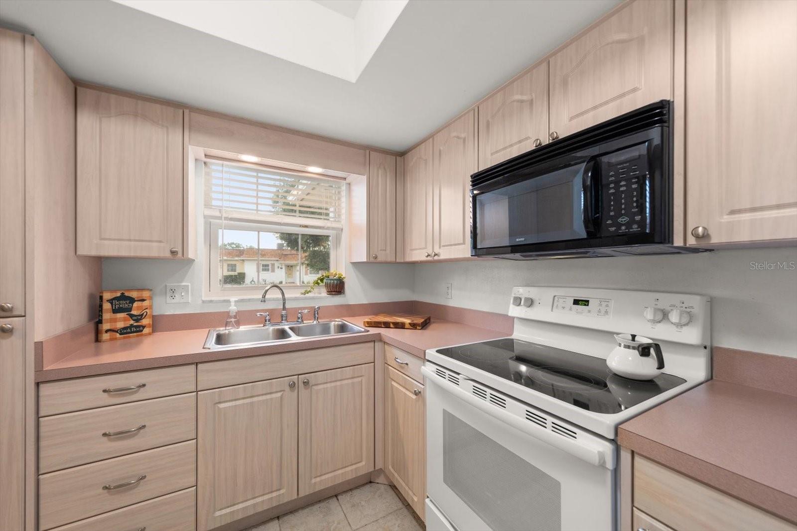 1668 S LAKE AVE #2, CLEARWATER, FL — photo 5