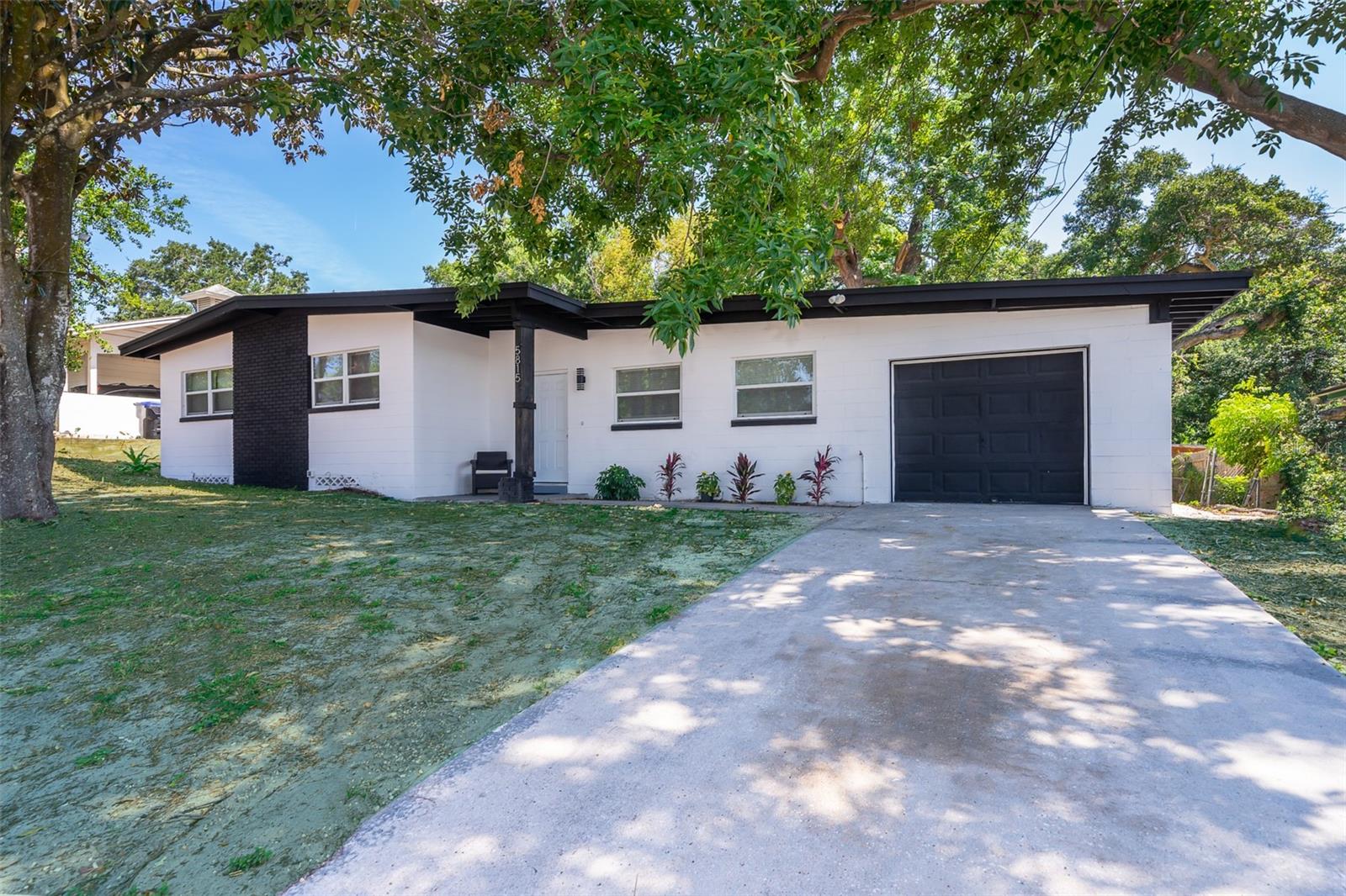 5815 WOLF RD, ORLANDO, FL