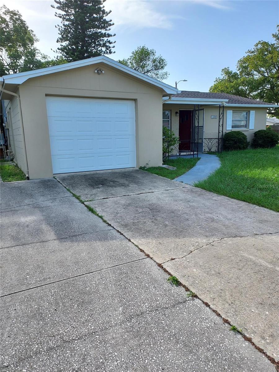 1240 CHELSEA LN, HOLIDAY, FL