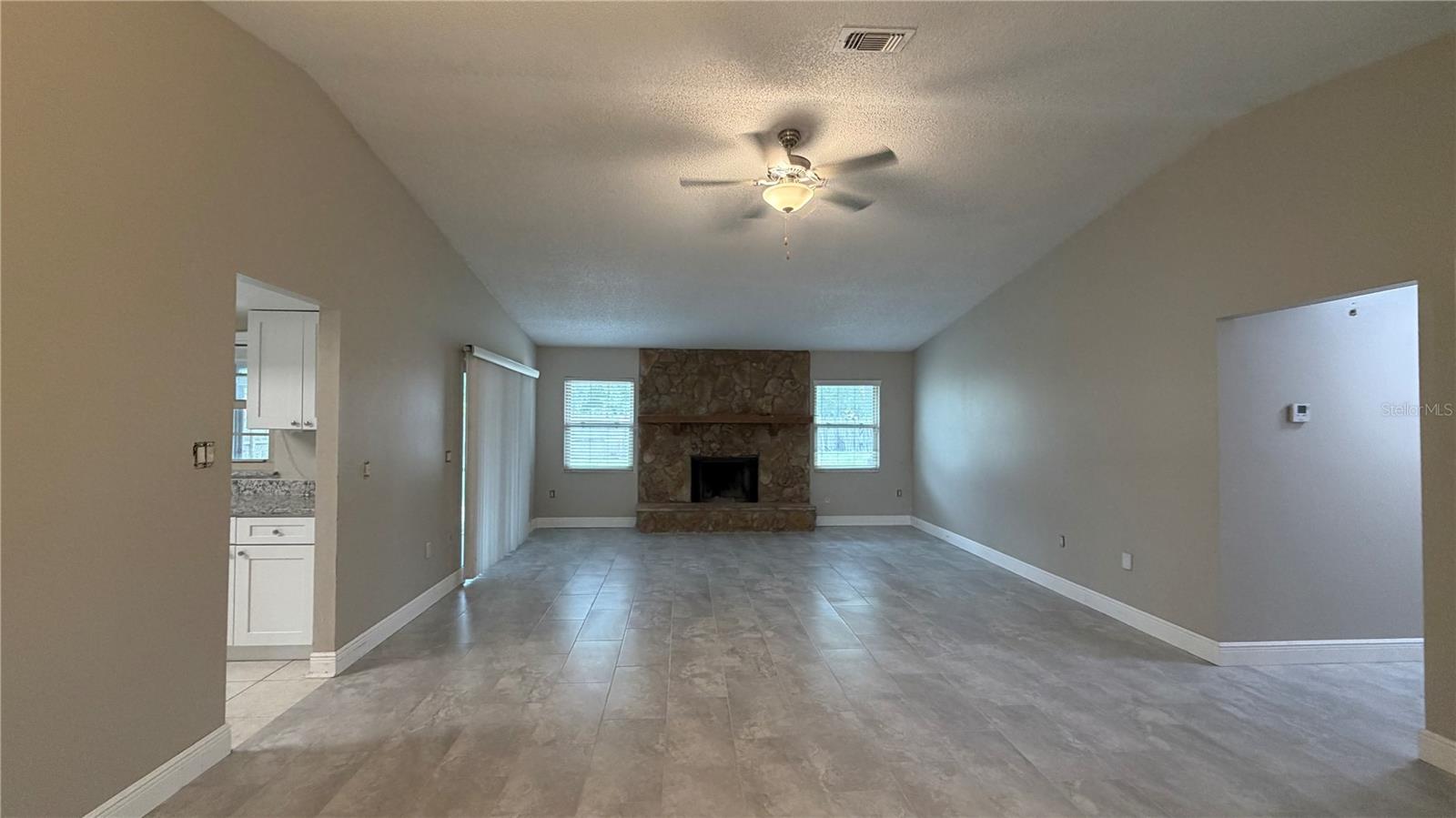 6434 ROCKINGTREE LN, ORLANDO, FL — photo 2