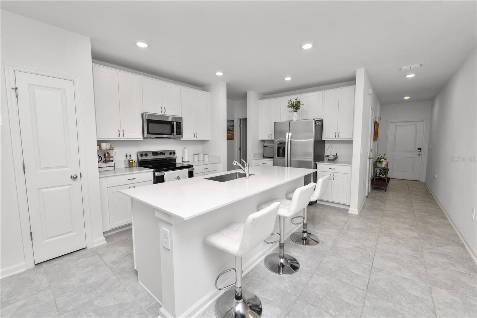 1740 WHITE WATER CT, DAVENPORT, FL — photo 5