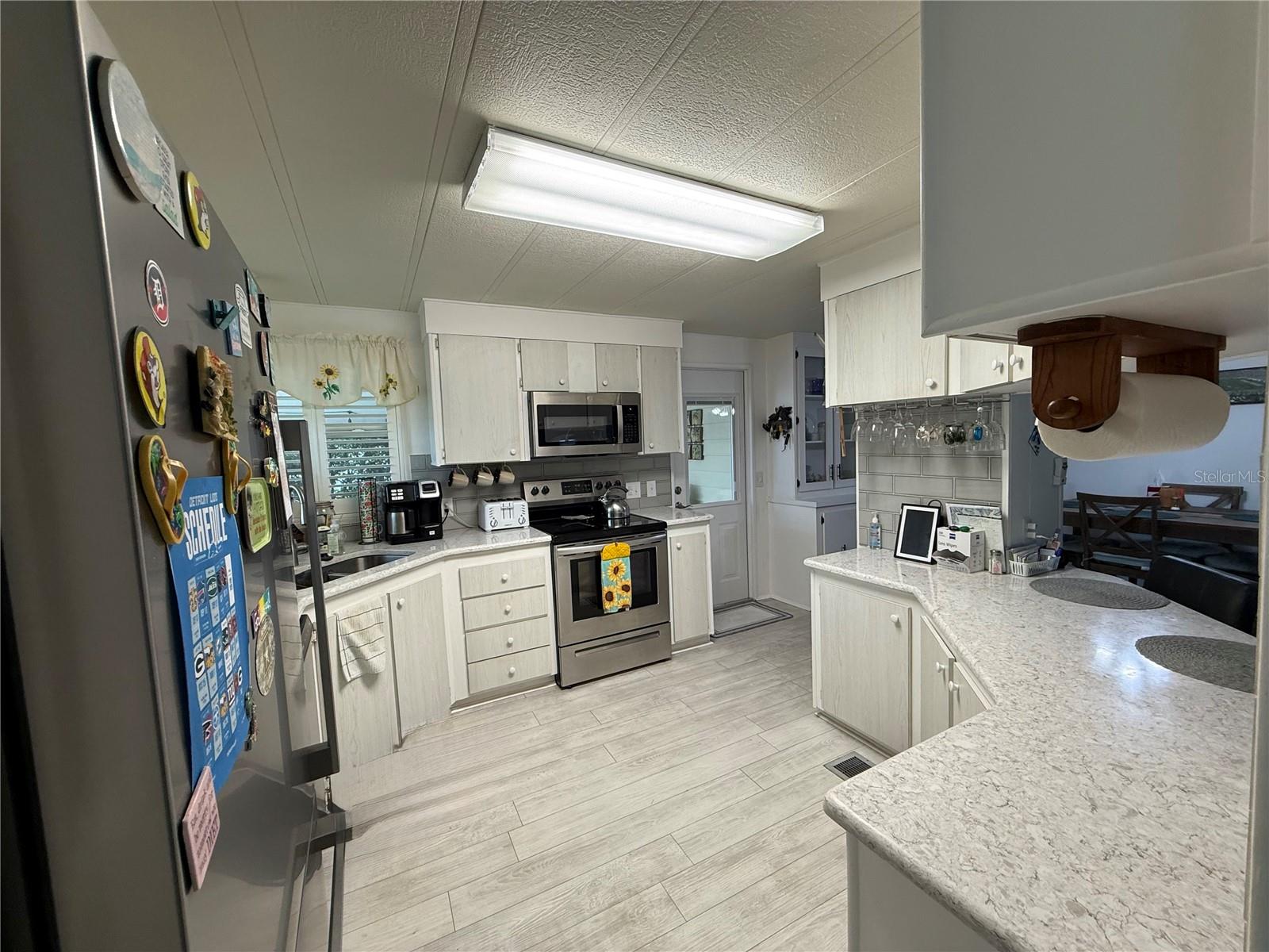 21 S BOBWHITE RD, WILDWOOD, FL — photo 5