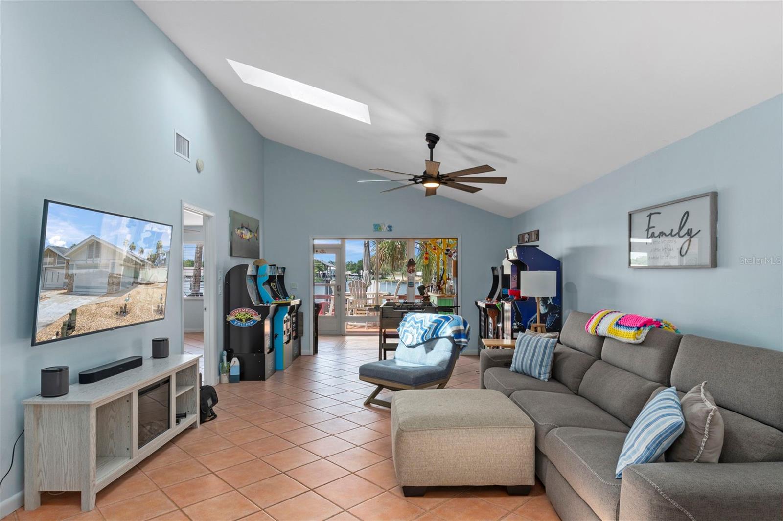 5250 S RIVERVIEW CIR, HOMOSASSA, FL — photo 9