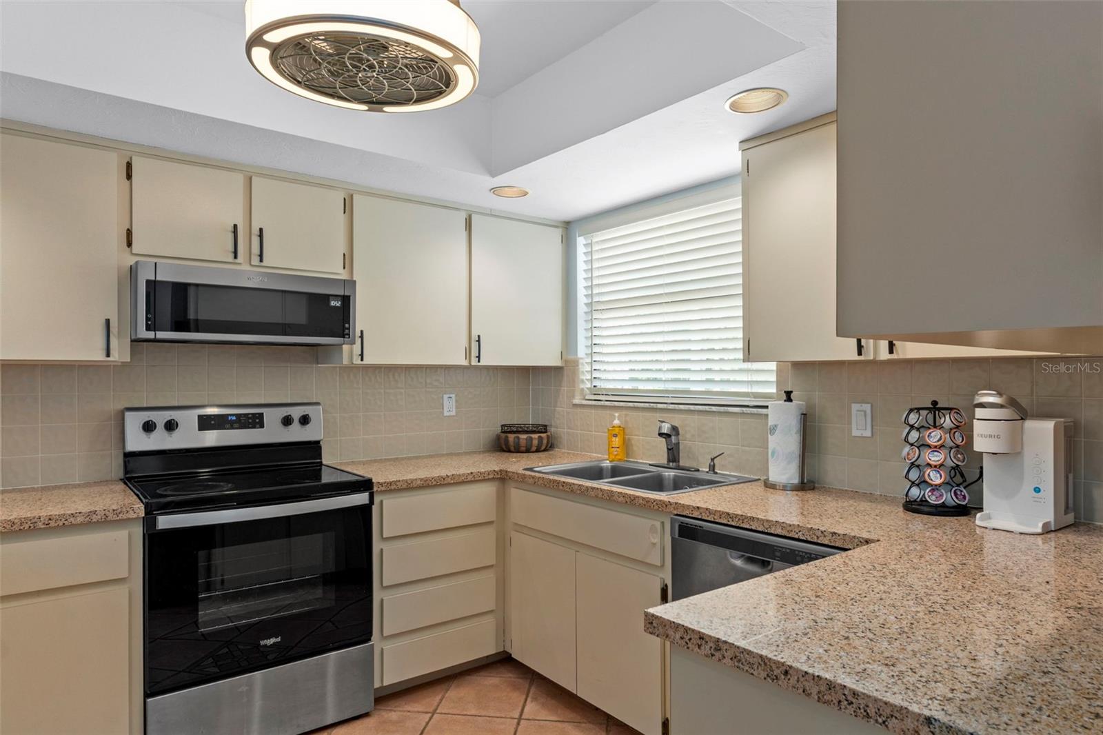 5250 S RIVERVIEW CIR, HOMOSASSA, FL — photo 19
