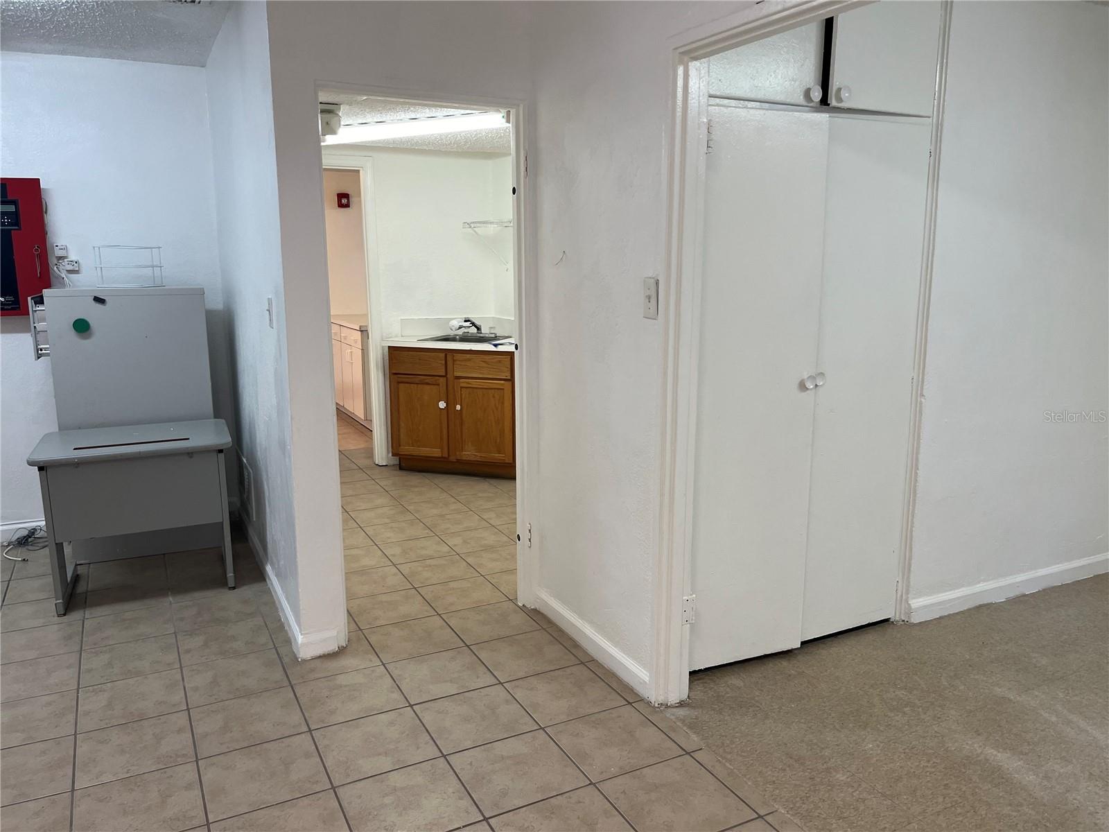 805 FERGUSON DR, ORLANDO, FL — photo 23