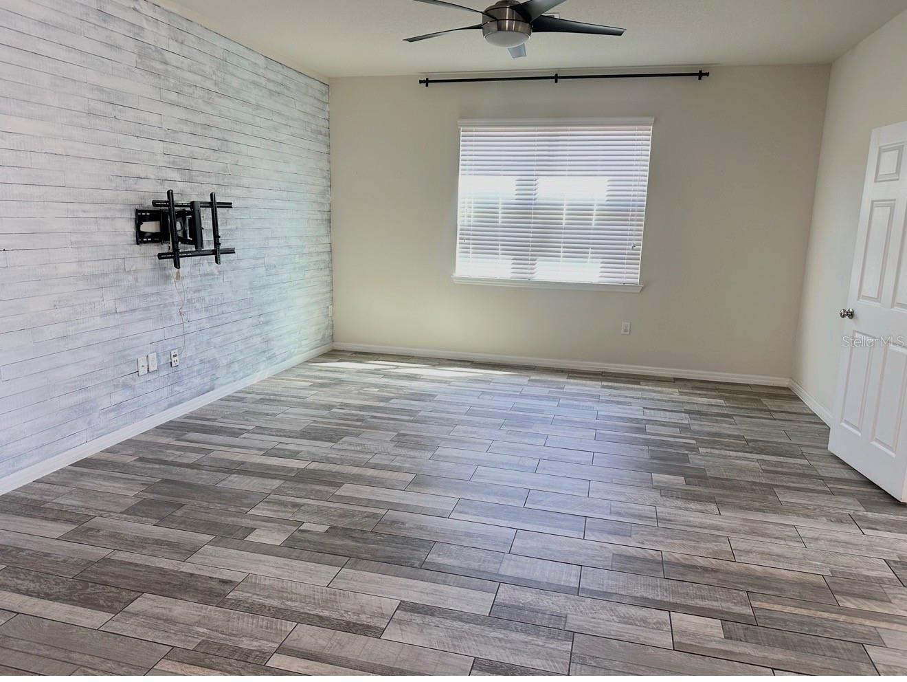 3596 SOUTHERN CROSS LOOP, KISSIMMEE, FL — photo 2