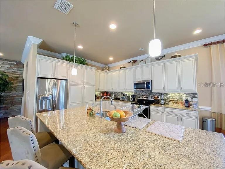 2810 SWOOP CIR, KISSIMMEE, FL — photo 6