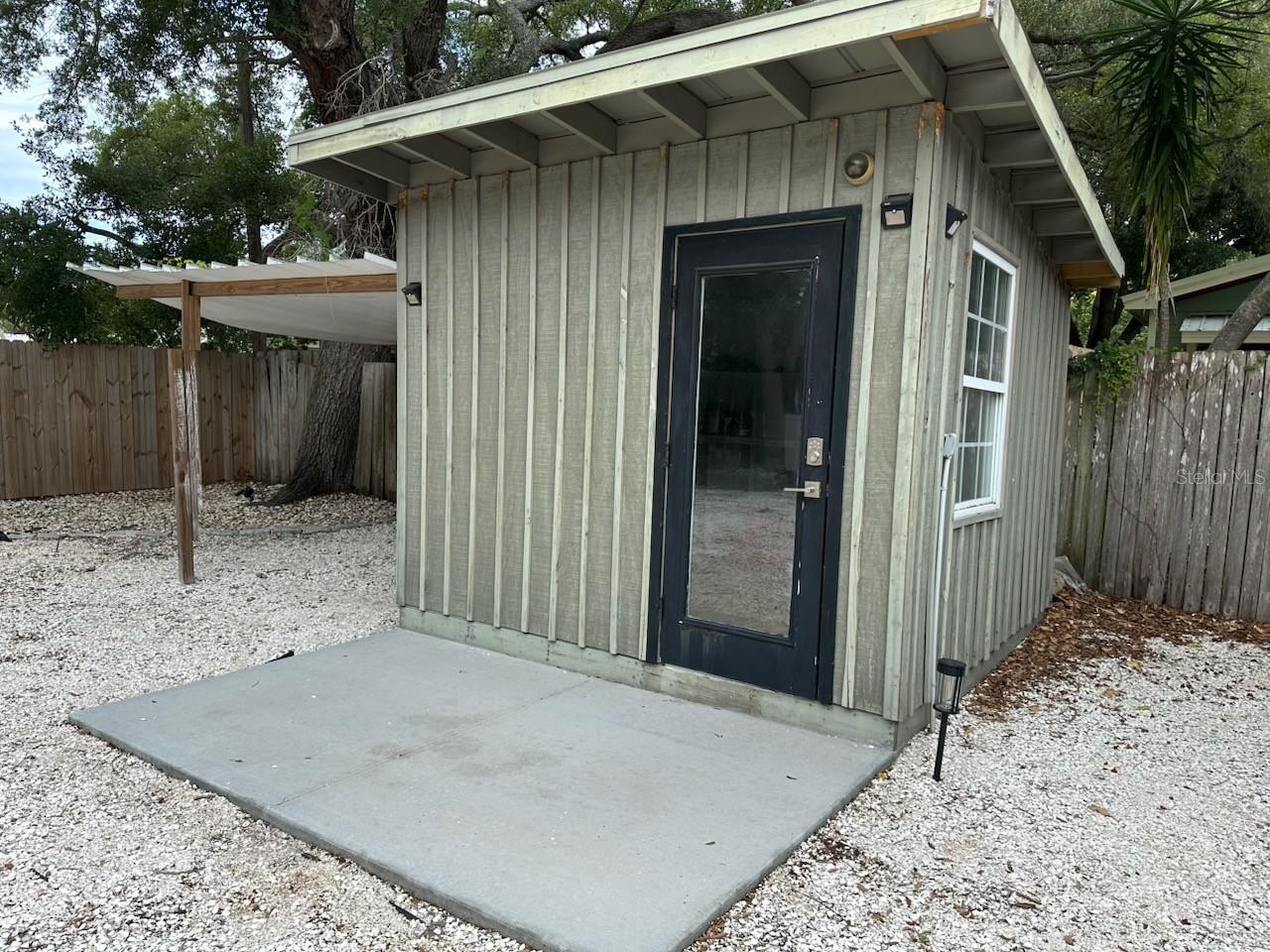 2559 E PAULSTAN CT, SARASOTA, FL — photo 27