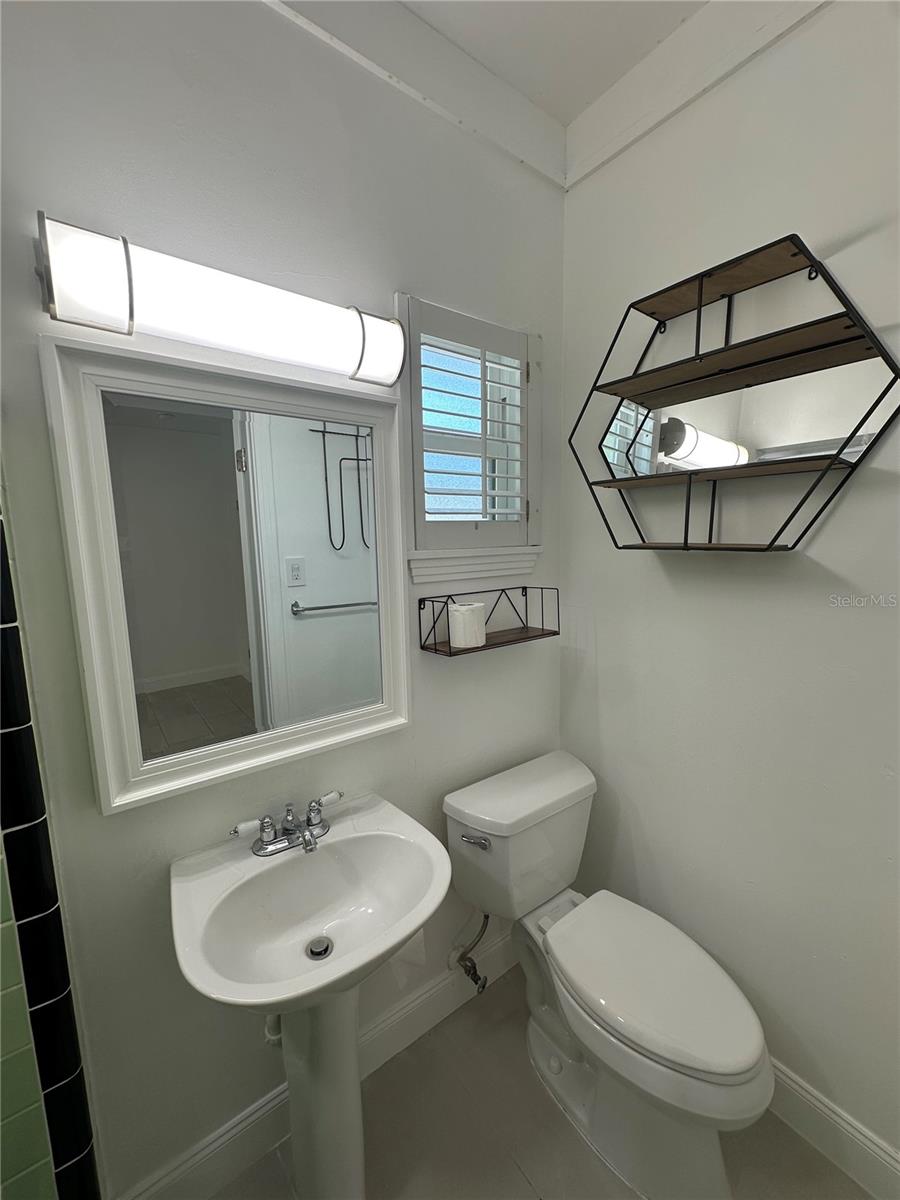 2559 E PAULSTAN CT, SARASOTA, FL — photo 21