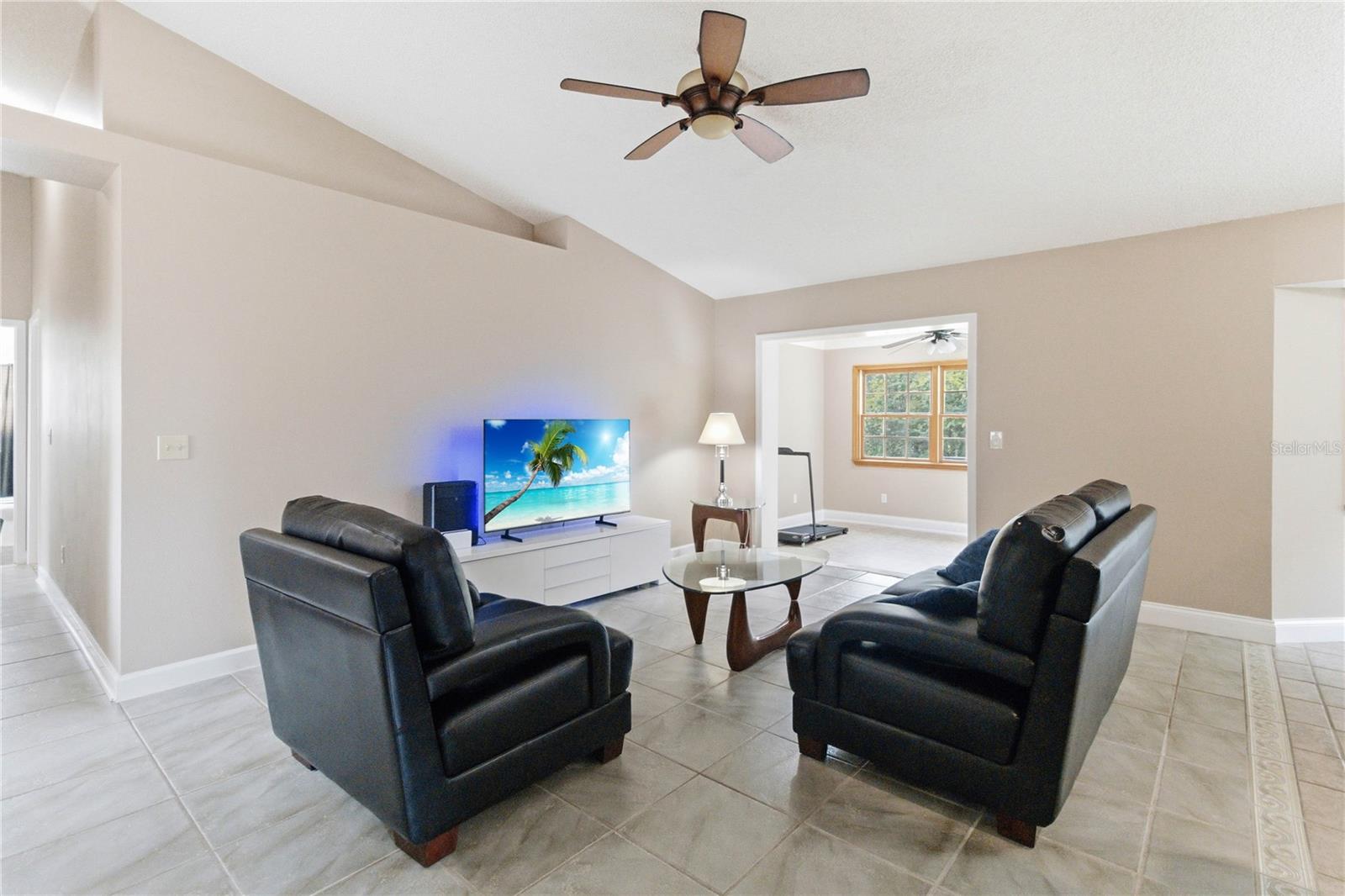 1564 CYPRESS WOODS CIR, ST CLOUD, FL — photo 8