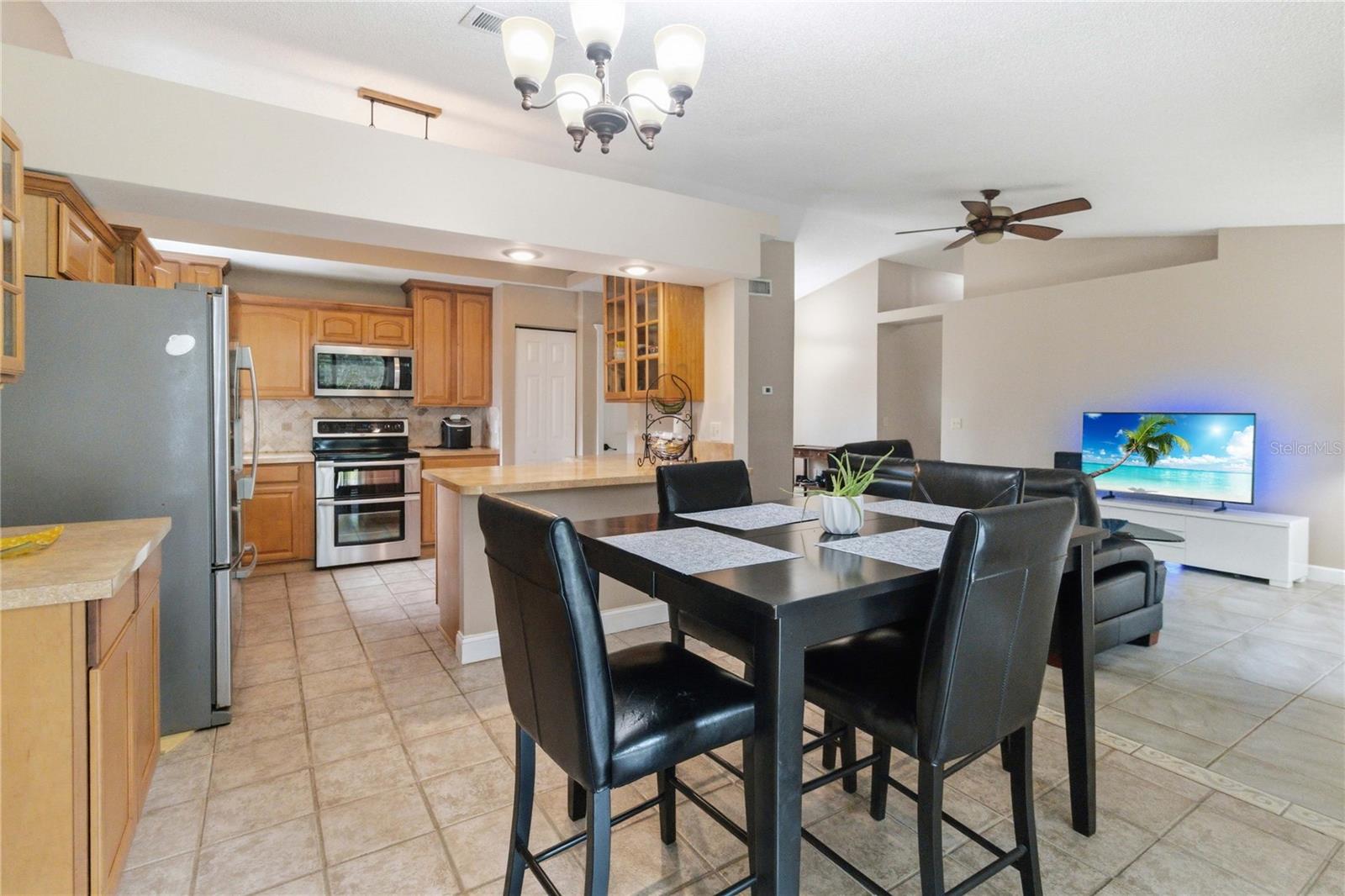 1564 CYPRESS WOODS CIR, ST CLOUD, FL — photo 13