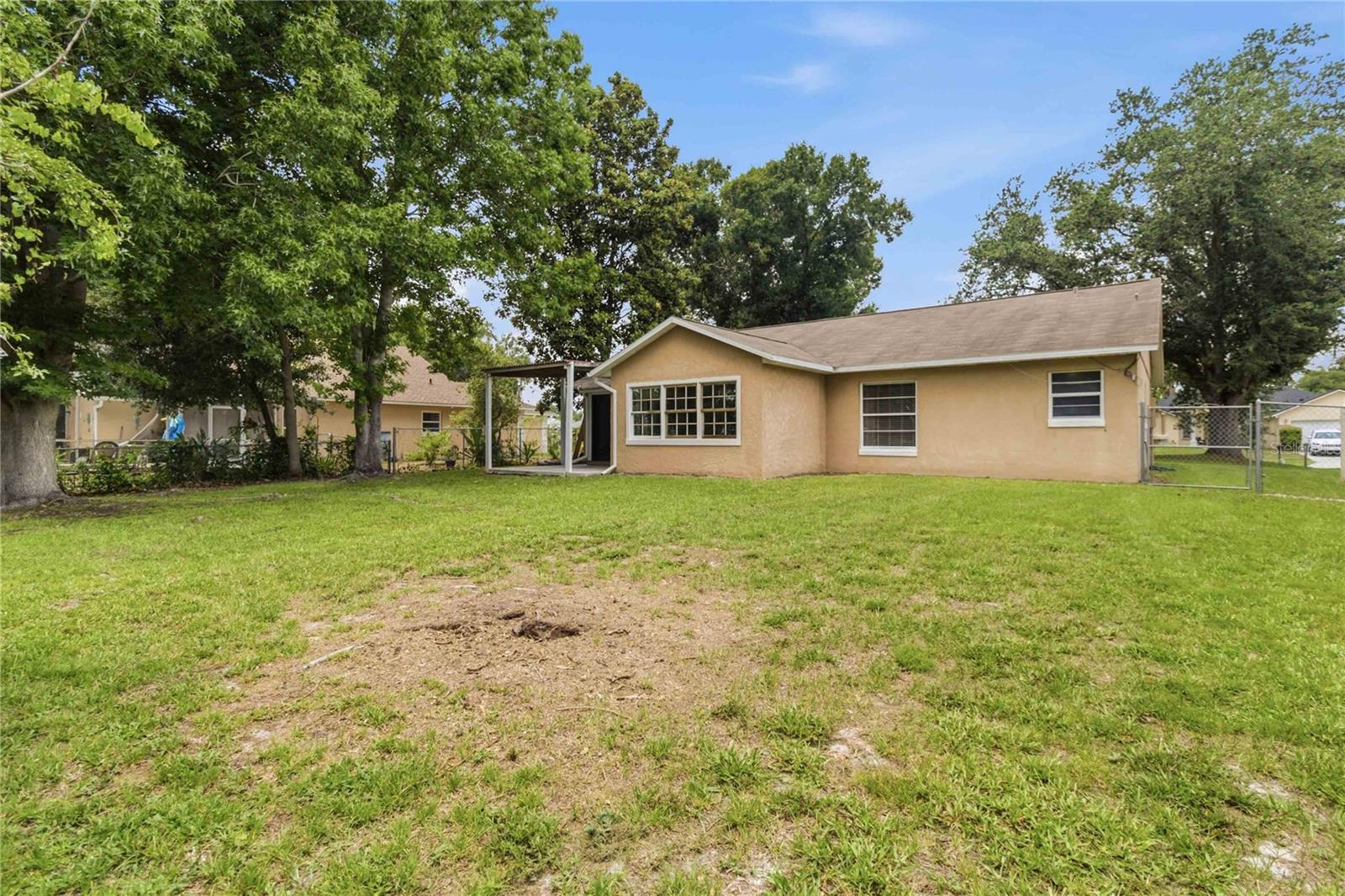 1564 CYPRESS WOODS CIR, ST CLOUD, FL — photo 37