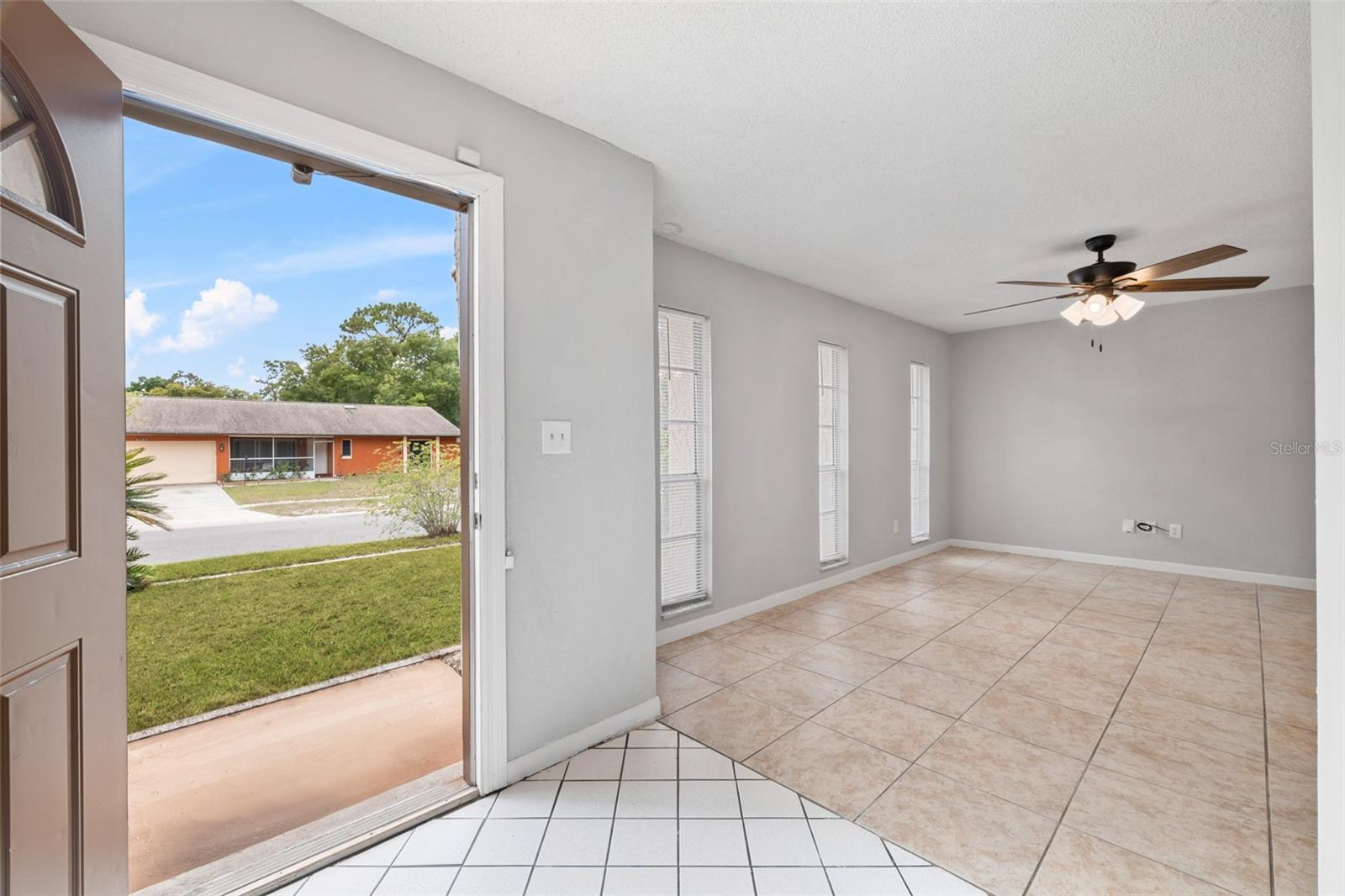 4035 WENDY DR, ORLANDO, FL — photo 2