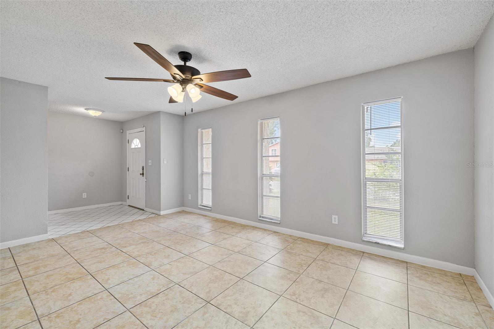 4035 WENDY DR, ORLANDO, FL — photo 4