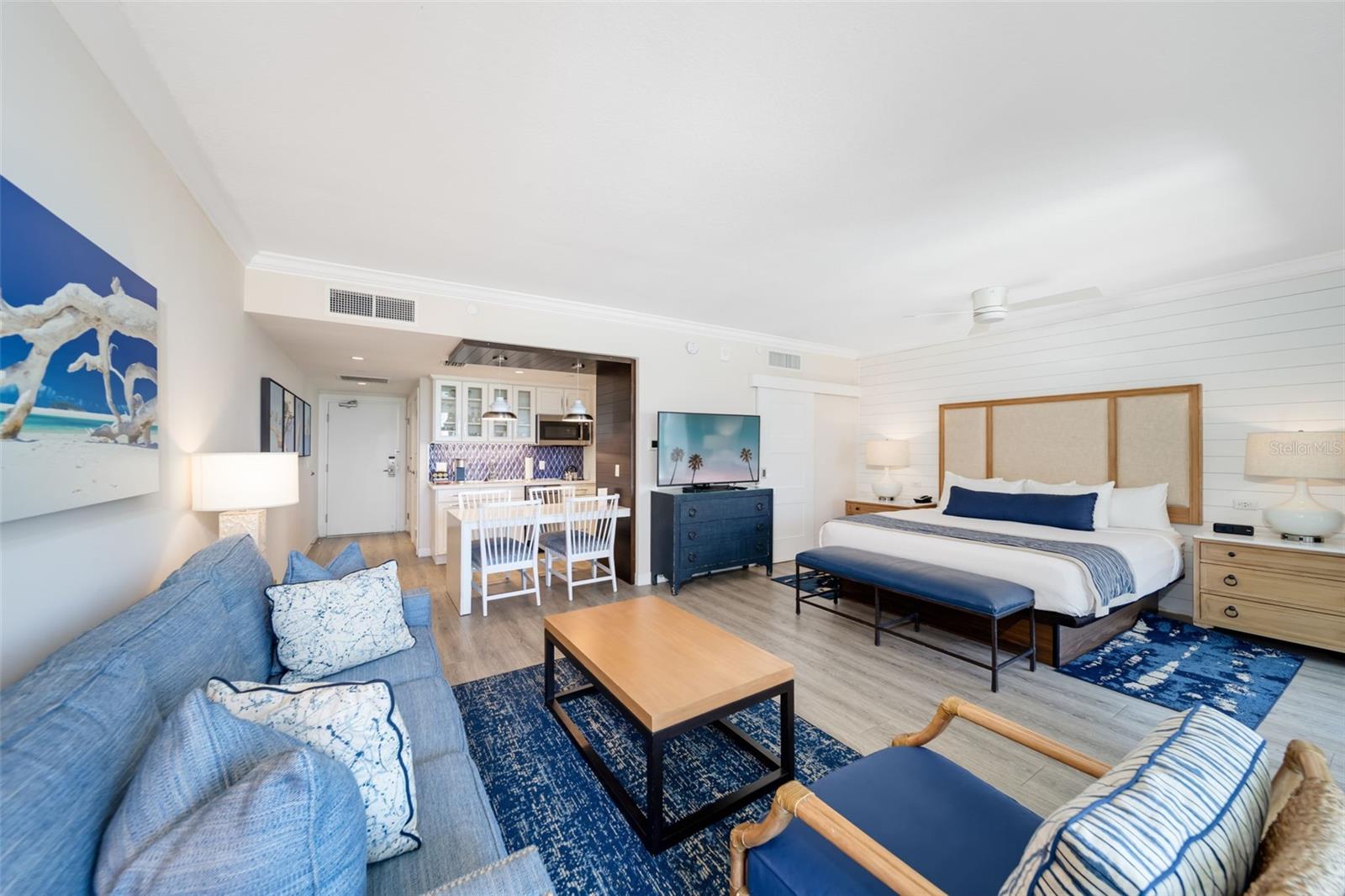 210 SANDS POINT RD #2402, LONGBOAT KEY, FL — photo 13