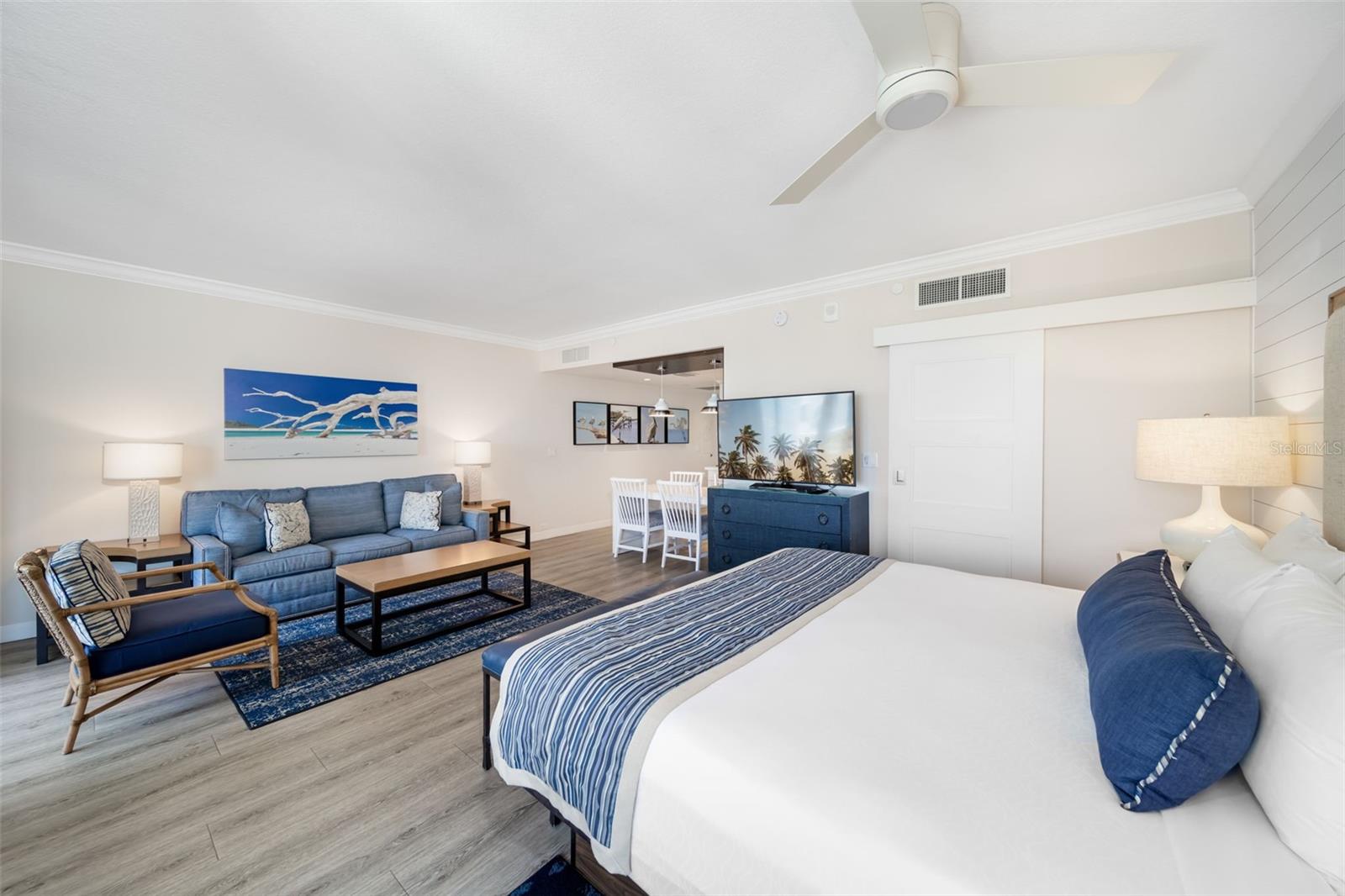 210 SANDS POINT RD #2402, LONGBOAT KEY, FL — photo 17