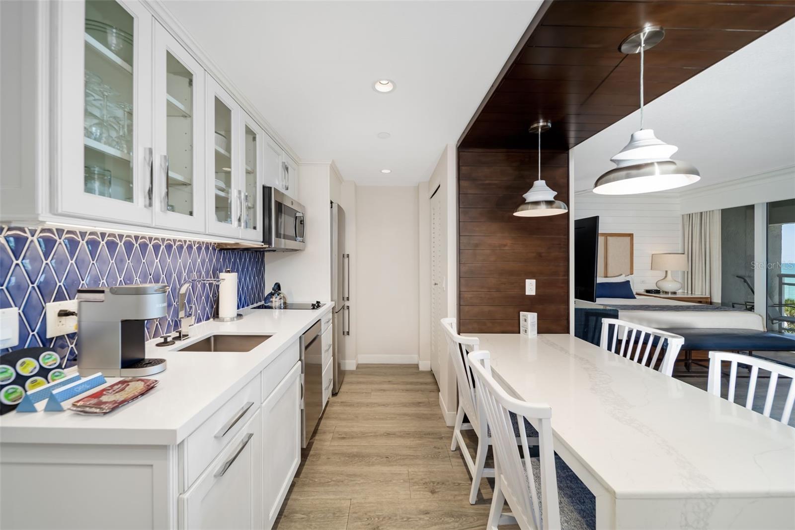 210 SANDS POINT RD #2402, LONGBOAT KEY, FL — photo 18