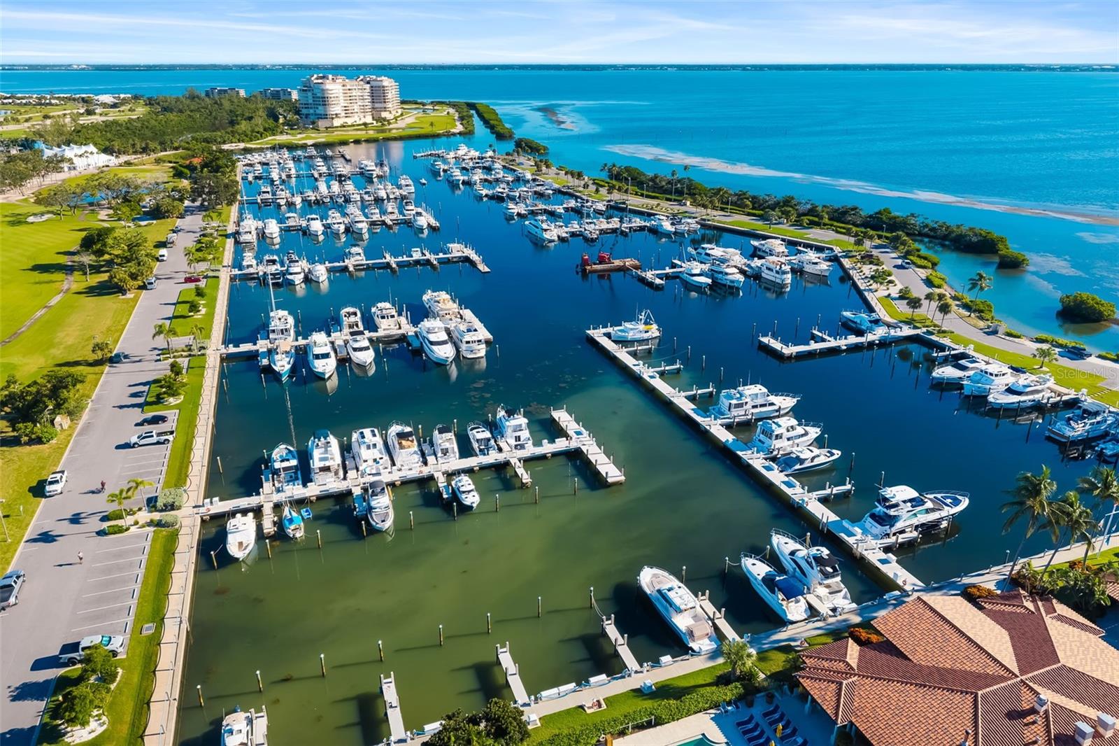 210 SANDS POINT RD #2402, LONGBOAT KEY, FL — photo 33