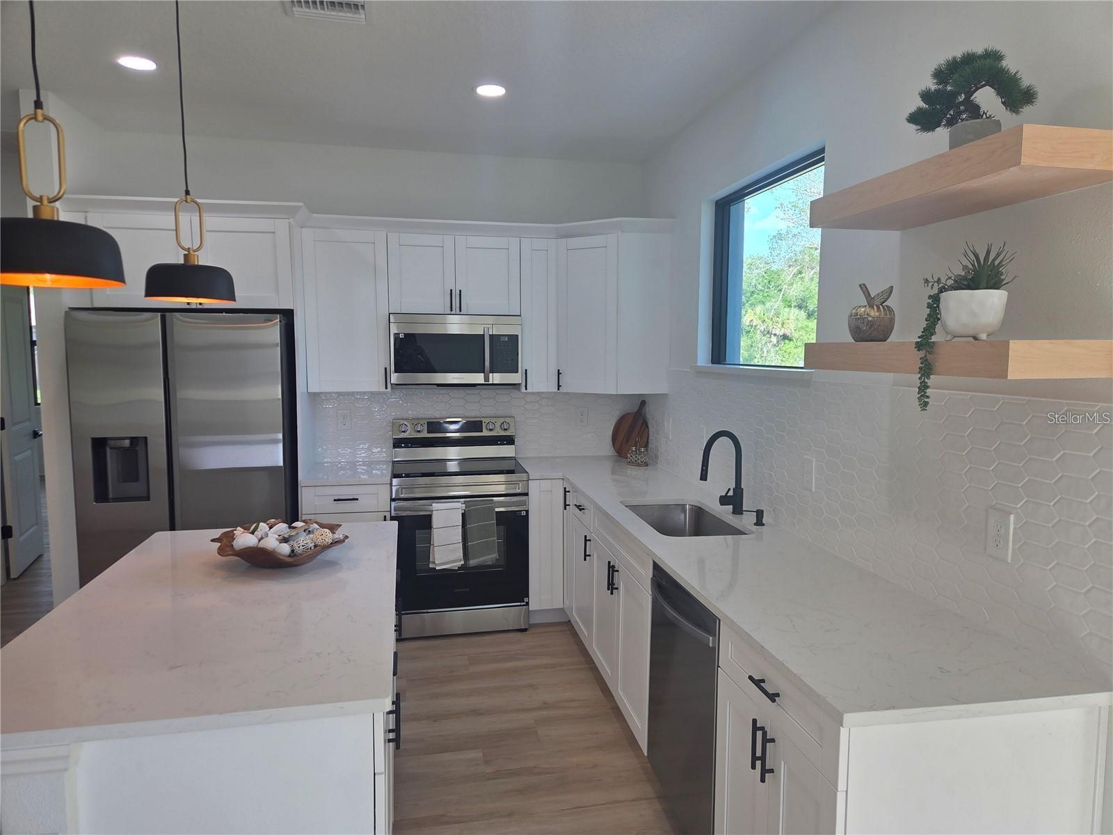 2074 RIBBON TER, NORTH PORT, FL — photo 4