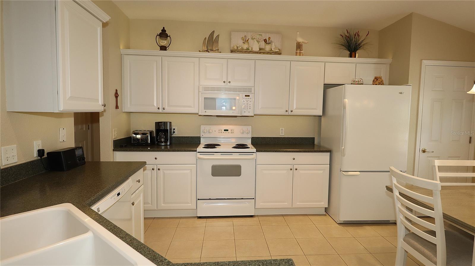 13322 SE 86TH CIR, SUMMERFIELD, FL — photo 9