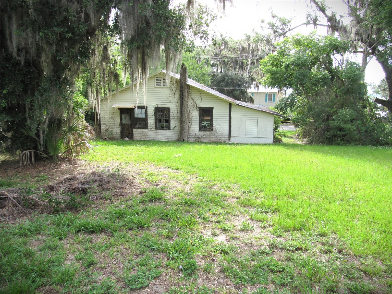 14 S LAKE ST, CRESCENT CITY, FL — photo 5