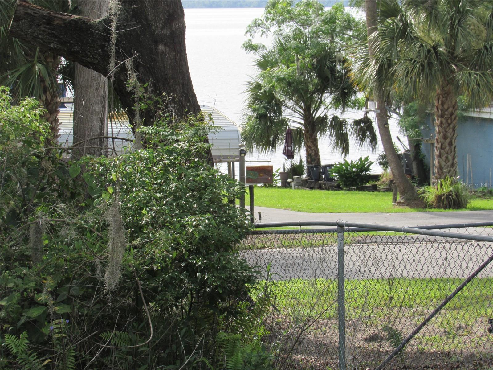 14 S LAKE ST, CRESCENT CITY, FL — photo 7