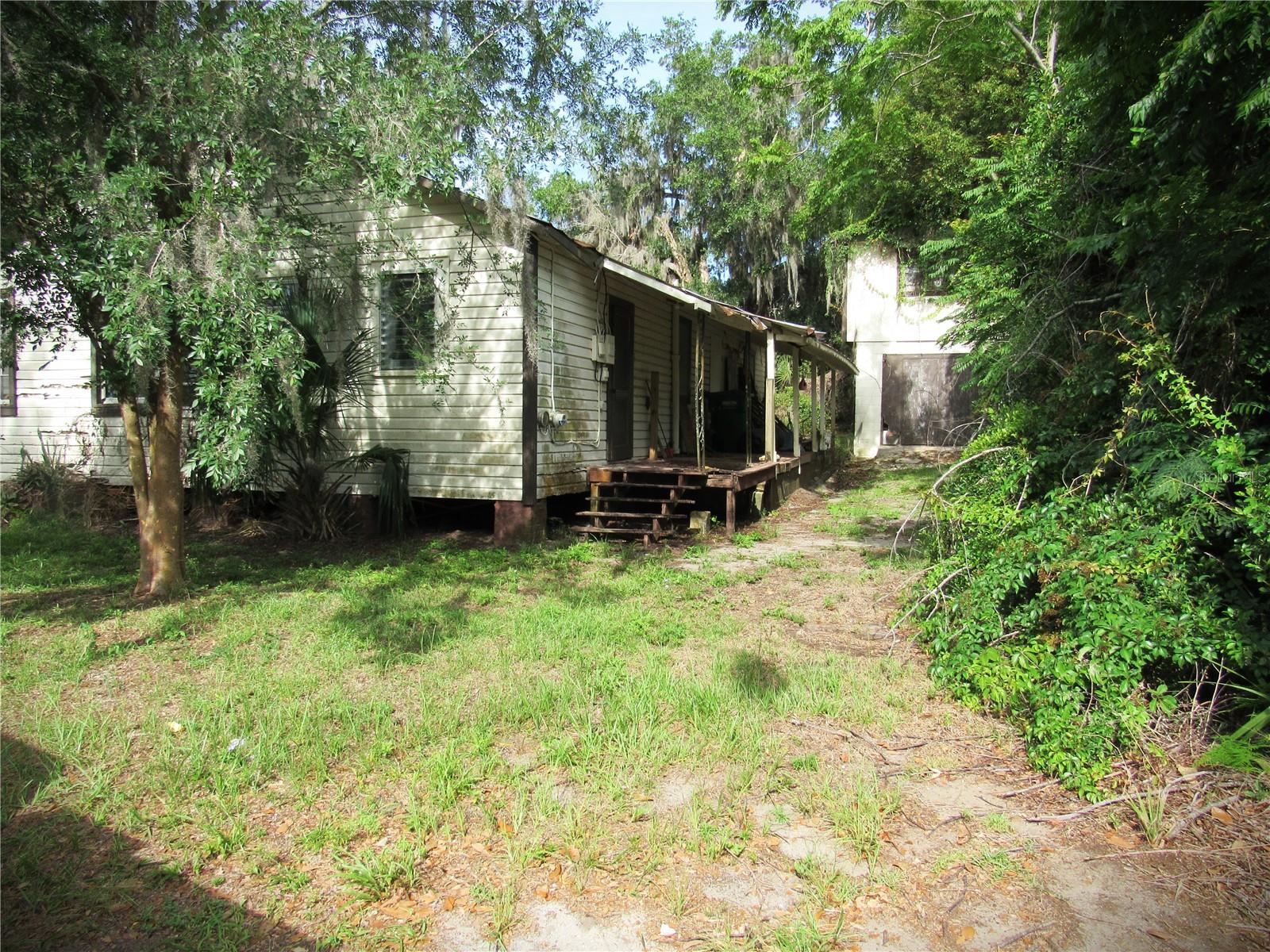 14 S LAKE ST, CRESCENT CITY, FL — photo 9