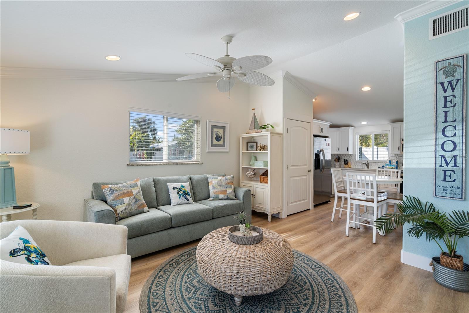 3009 AVENUE E #A, BRADENTON BEACH, FL — photo 3