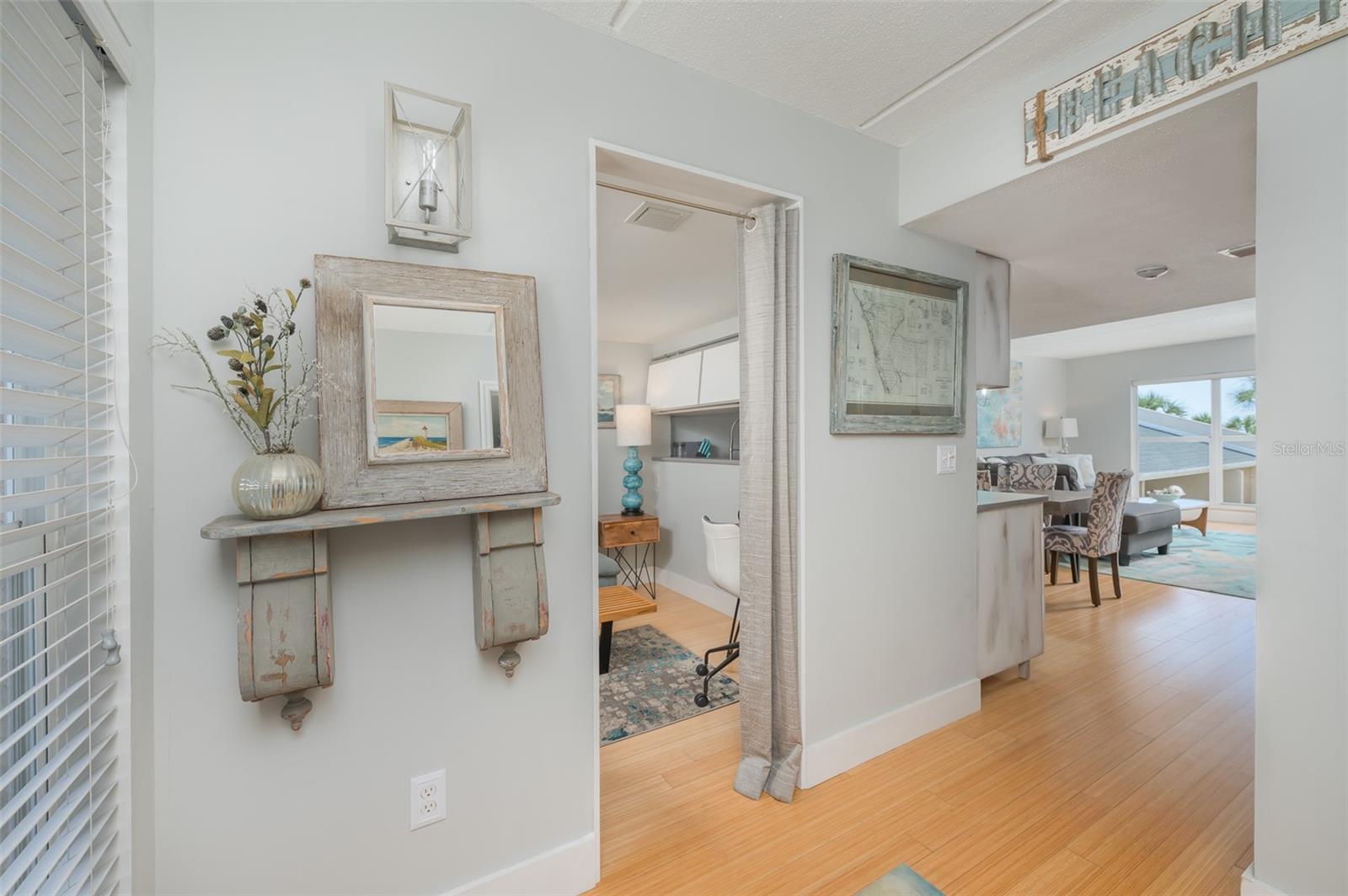 845 BENJAMIN FRANKLIN DR #302, SARASOTA, FL — photo 3