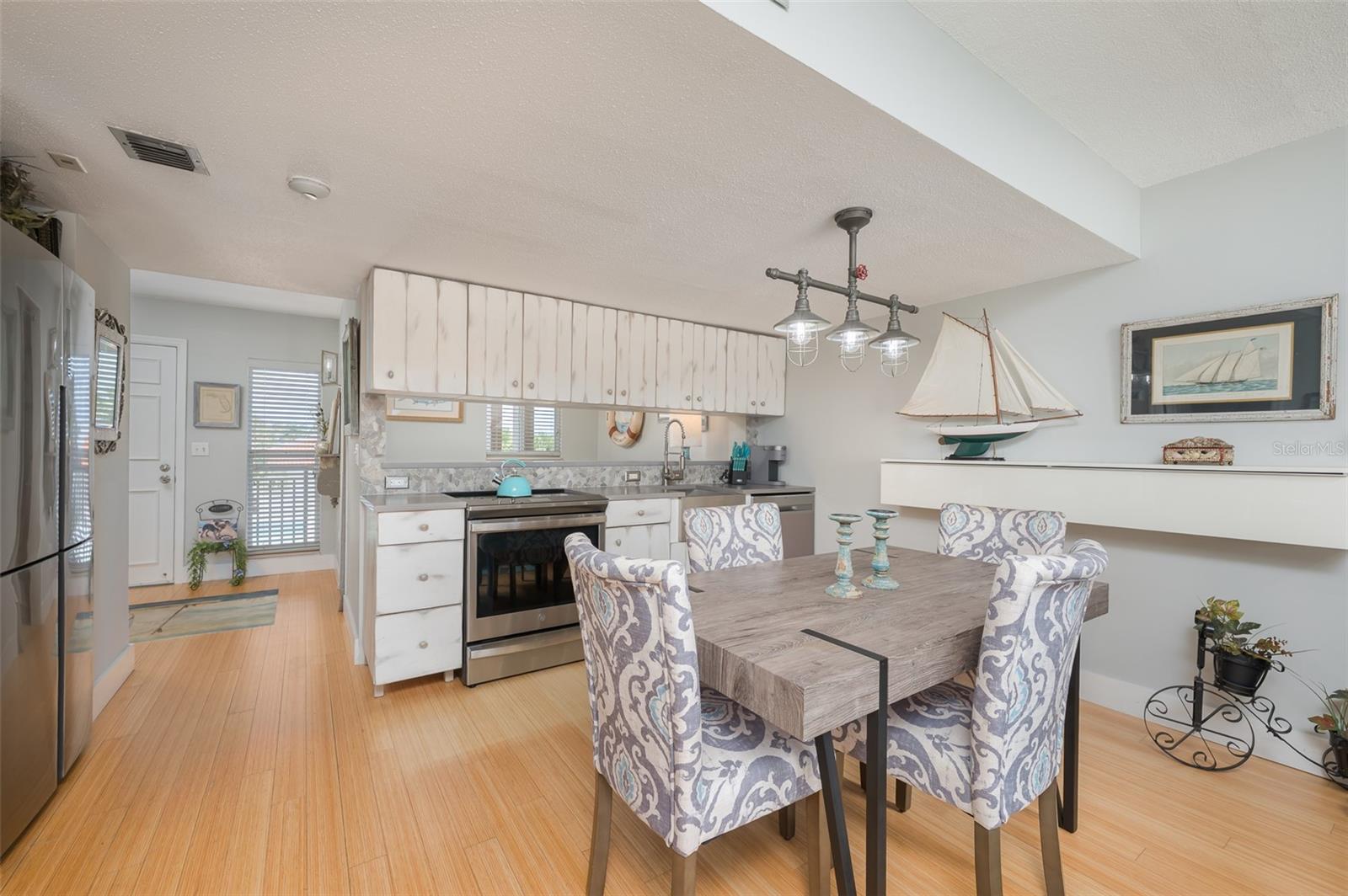 845 BENJAMIN FRANKLIN DR #302, SARASOTA, FL — photo 9