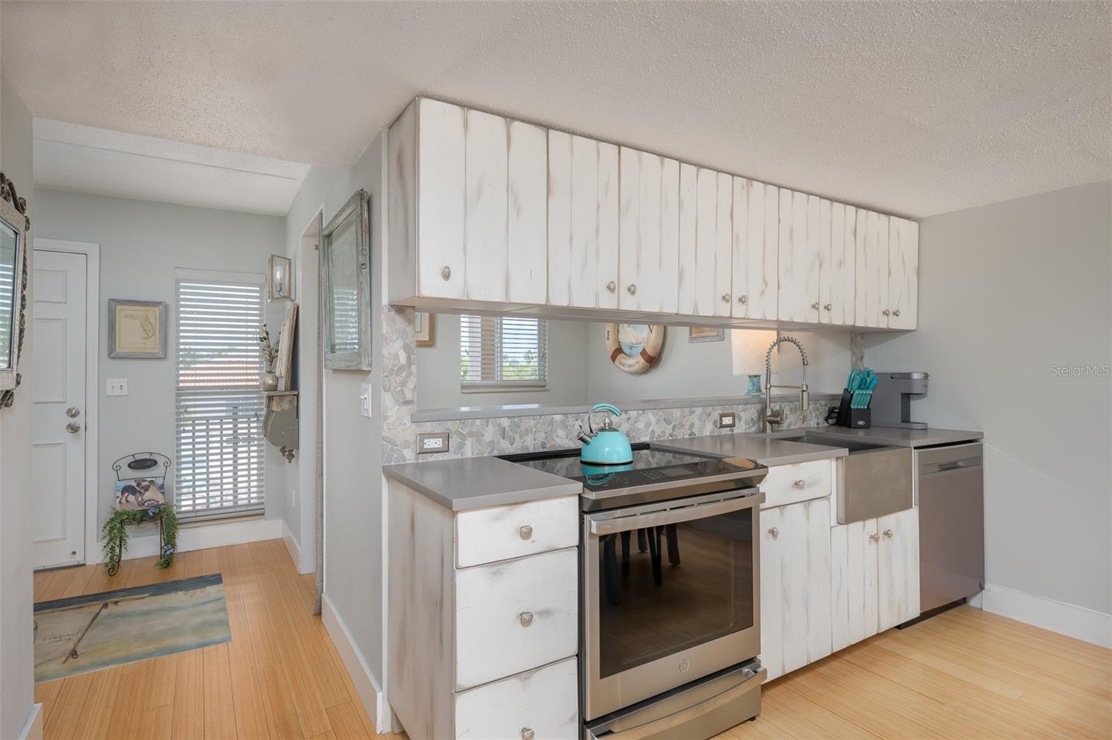 845 BENJAMIN FRANKLIN DR #302, SARASOTA, FL — photo 12