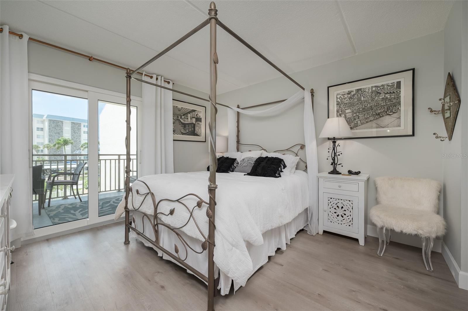 845 BENJAMIN FRANKLIN DR #302, SARASOTA, FL — photo 14