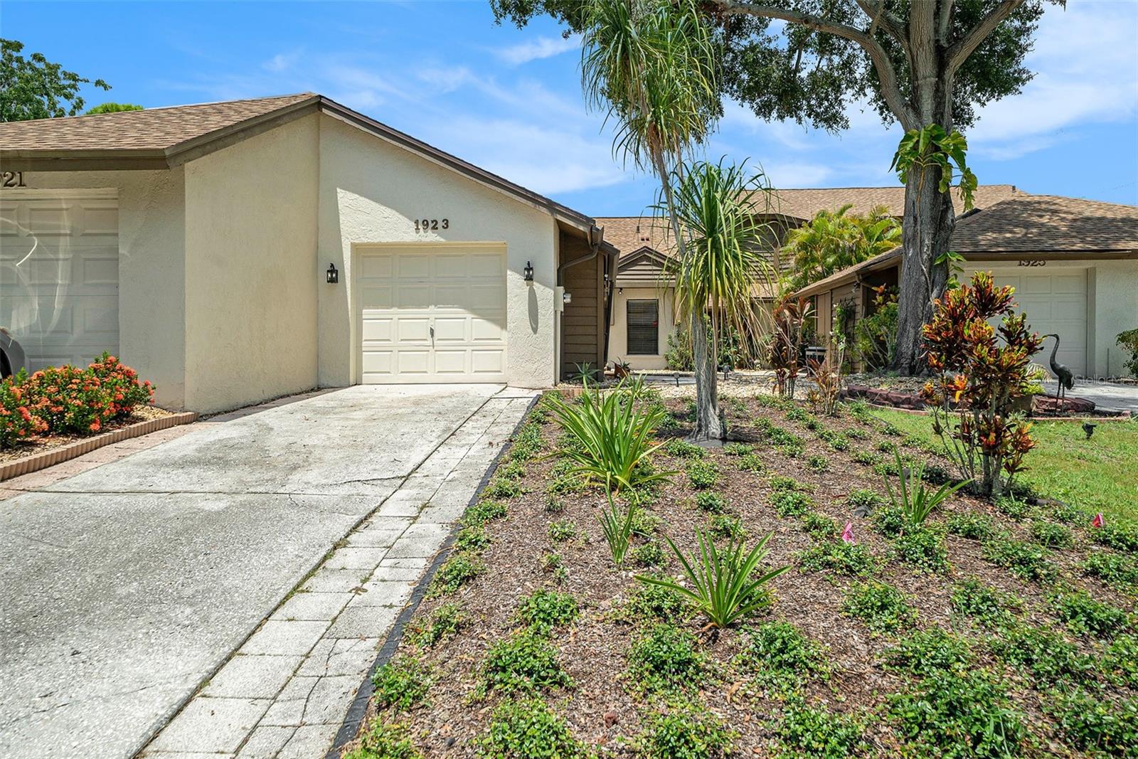 1923 BAYSHORE CT, SAFETY HARBOR, FL — photo 2